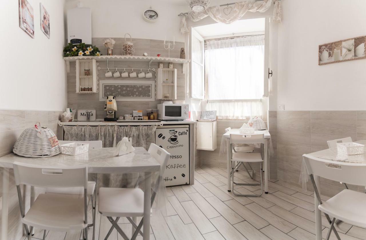 Bed and Breakfast Il Frangipane Formia Zewnętrze zdjęcie